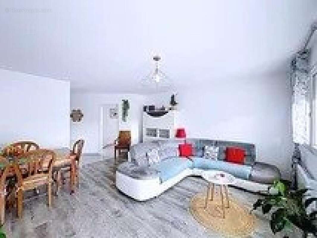 Photo 2 - Appartement à PONTAULT-COMBAULT