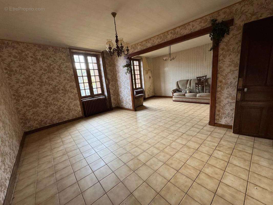 Maison à CHABRELOCHE
