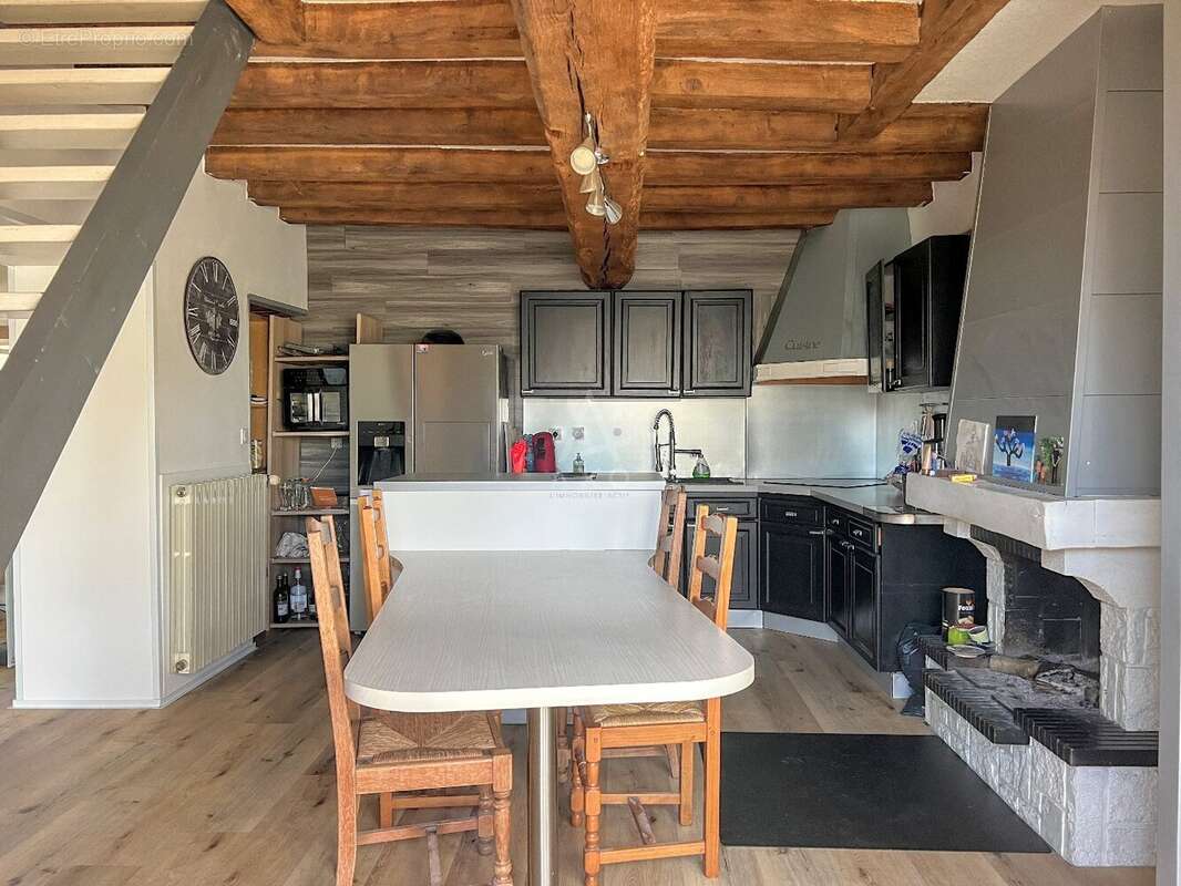 Maison à LA ROUXIERE