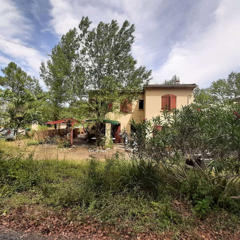 Maison à CAMPAGNE-SUR-AUDE
