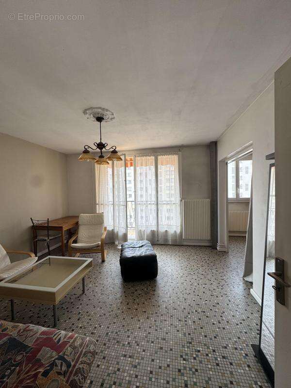 Appartement 4 pièces Villeurbanne - 249000 € - photo 6