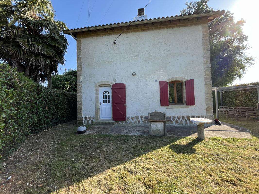 Maison 108 m² à Eauze  - photo 2
