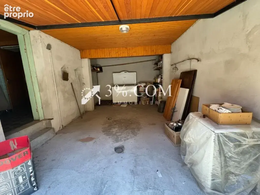 3%COM Maison de ville à rénover avec garage indépendant - photo 10