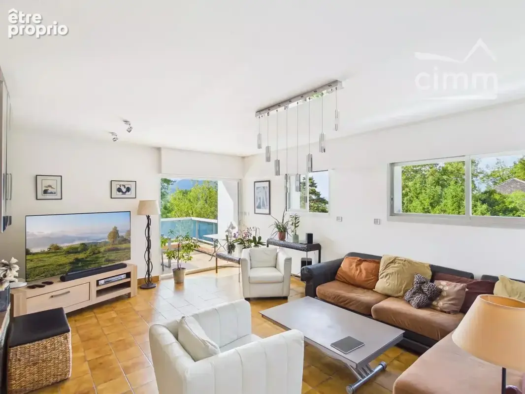 Photo Appartement à Meylan au prix de 630 000€