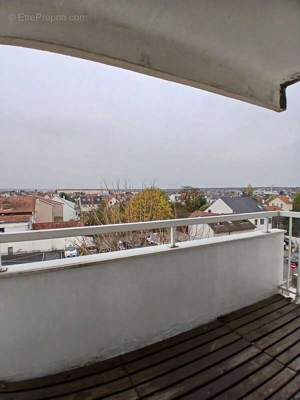 Appartement à SARTROUVILLE