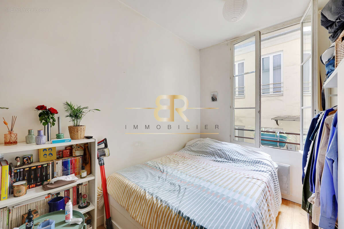 Appartement à PARIS-2E