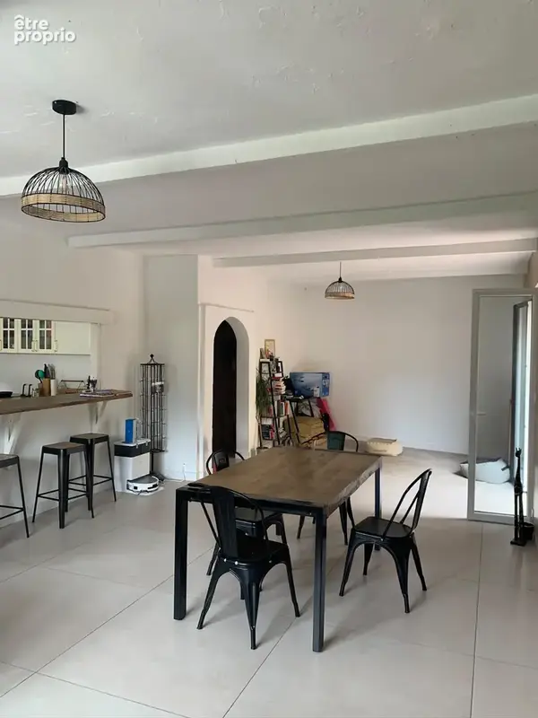 À L'Escarene 22 kilomètres de Nice, Un appartement confortable, authentique et moderne au cœur du village. - photo 8