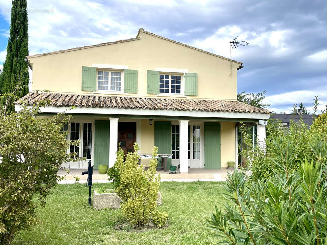 Maison à BOLLENE