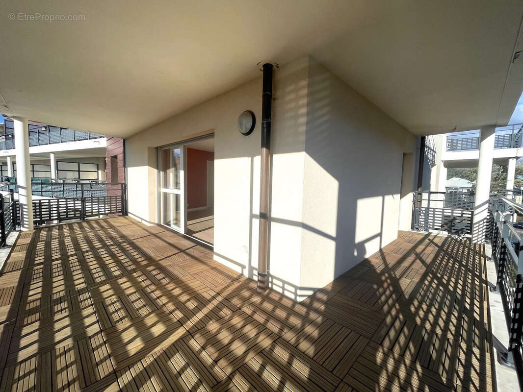 Appartement à FERNEY-VOLTAIRE