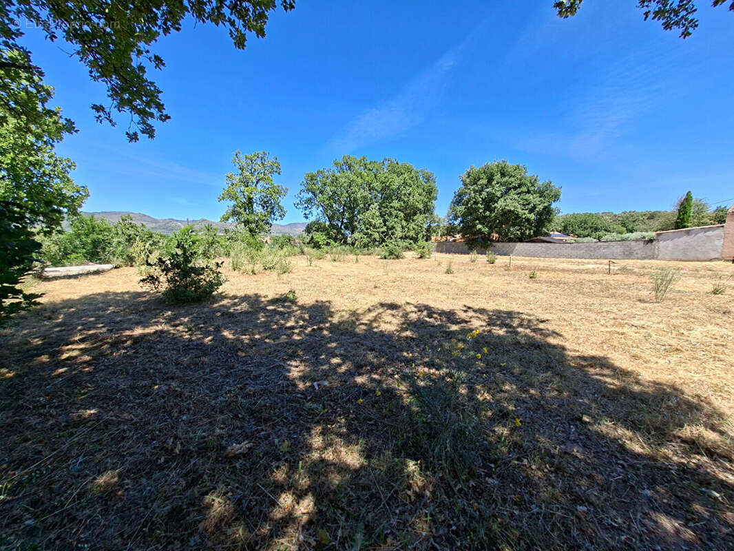 Terrain à vendre de 695 m² à Peyrolles en Provence - Réf. 714 - photo 3
