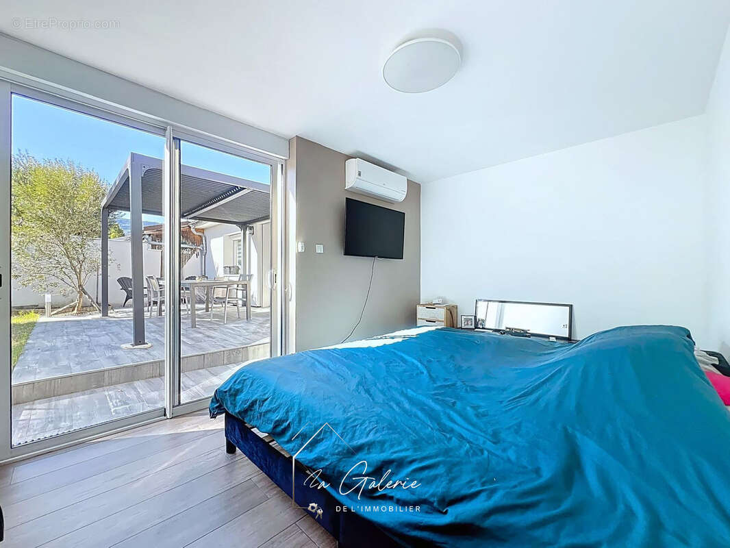 Maison à ECHIROLLES