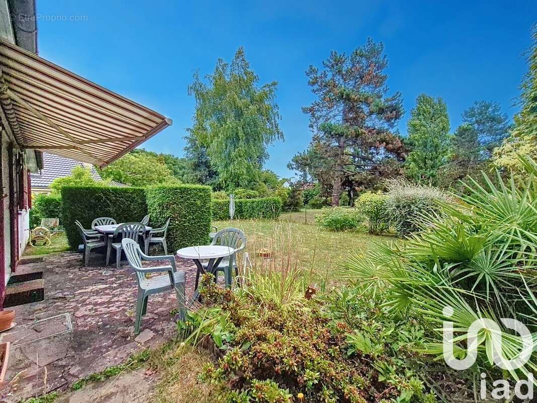 Photo 5 - Maison à LE MESNIL-SAINT-DENIS