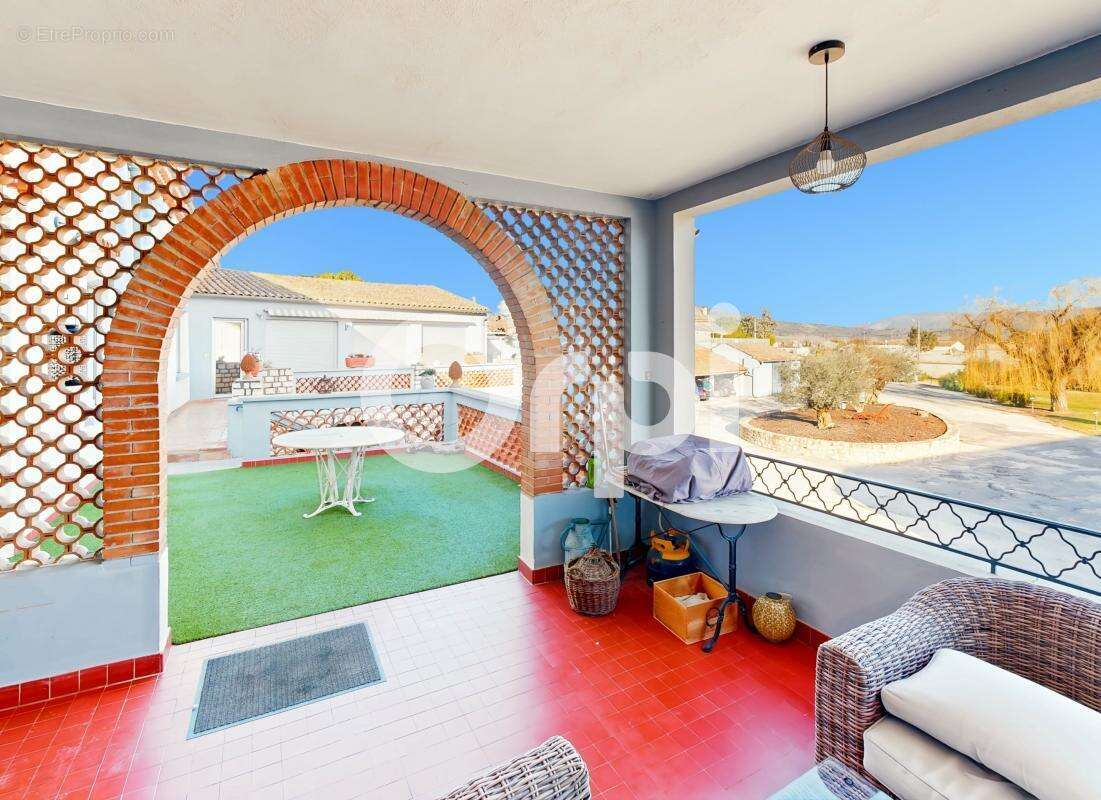 Maison à VALLON-PONT-D&#039;ARC