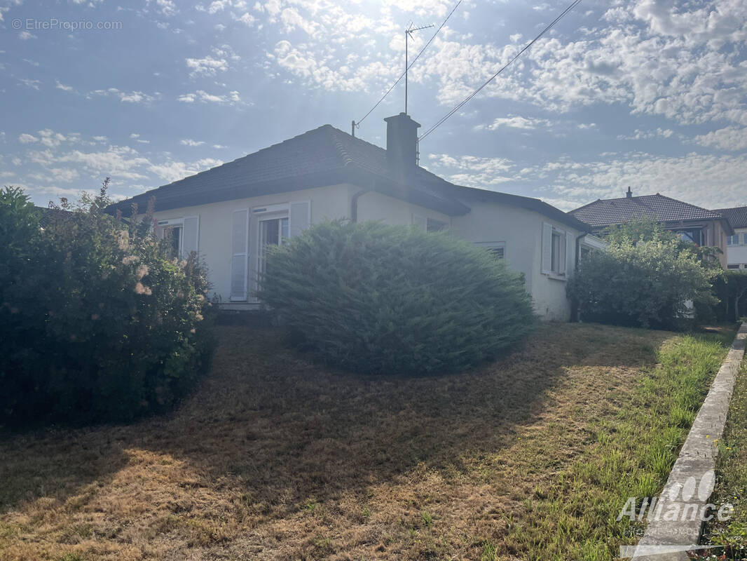 Maison à EXINCOURT