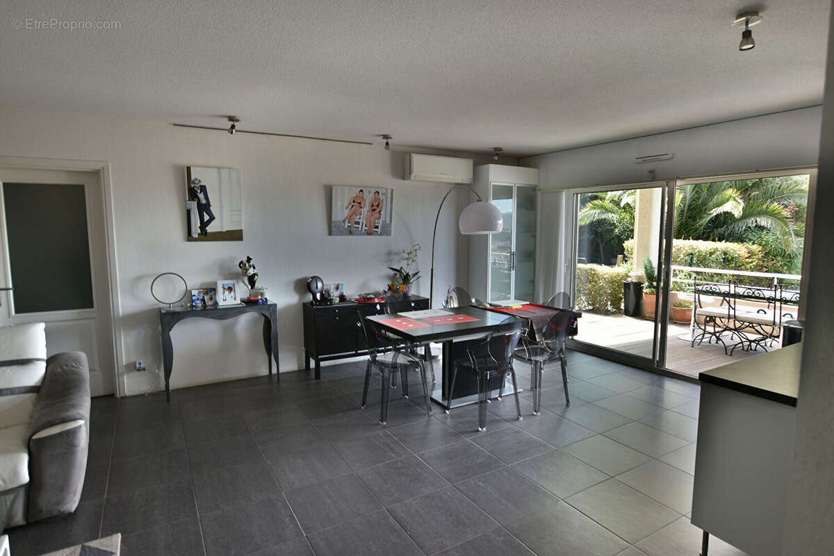 Appartement à SAINT-RAPHAEL