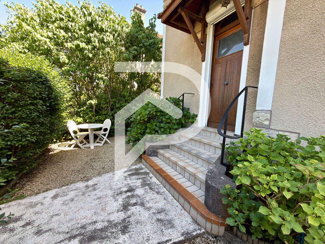 Maison à CHAUMONT