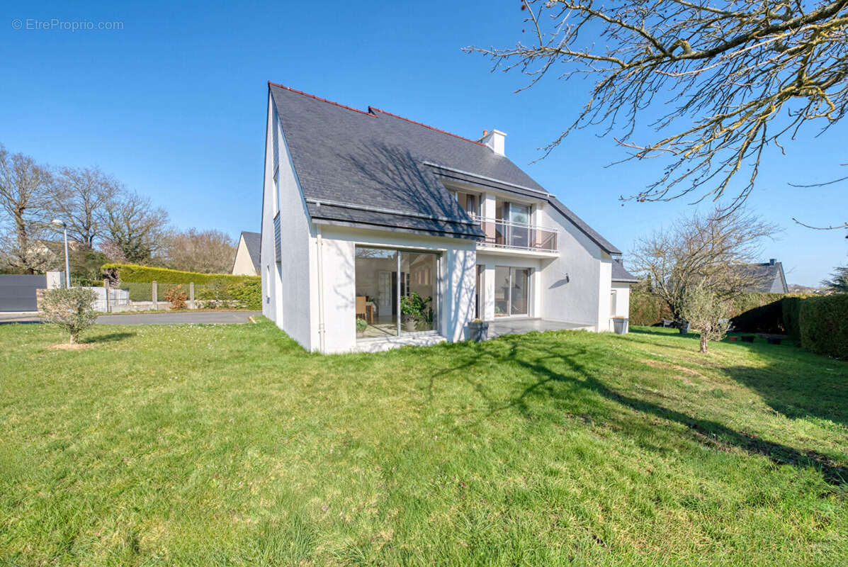 Maison à CHARTRES-DE-BRETAGNE