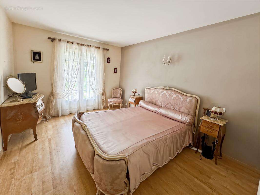 Maison à DOUZILLAC