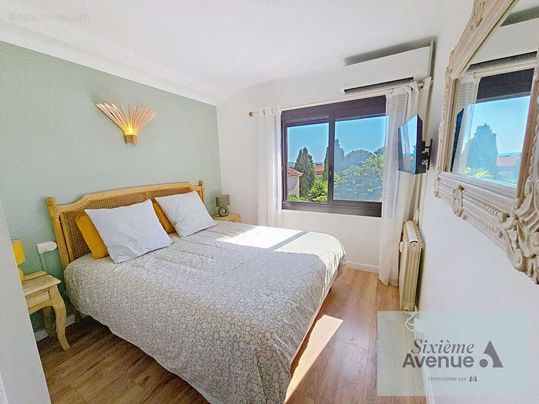 Appartement à SIX-FOURS-LES-PLAGES