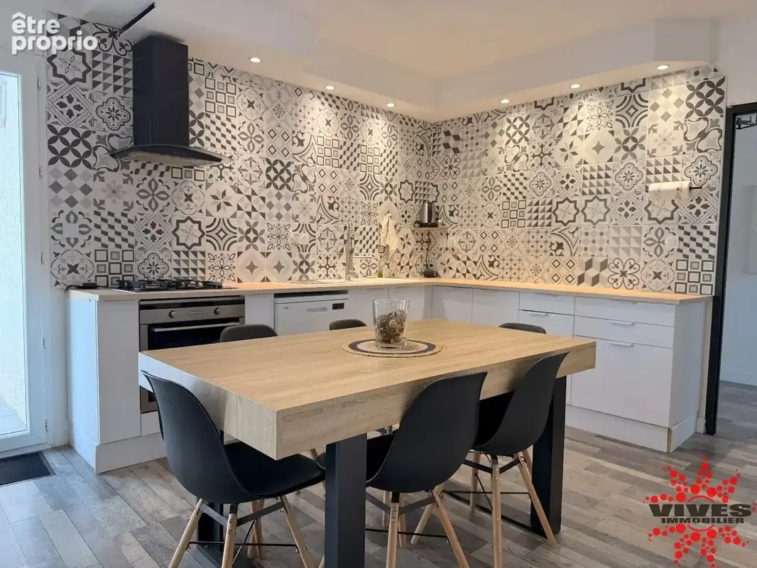 Villa familliale T8 avec logement indépendant  avec piscine - photo 8