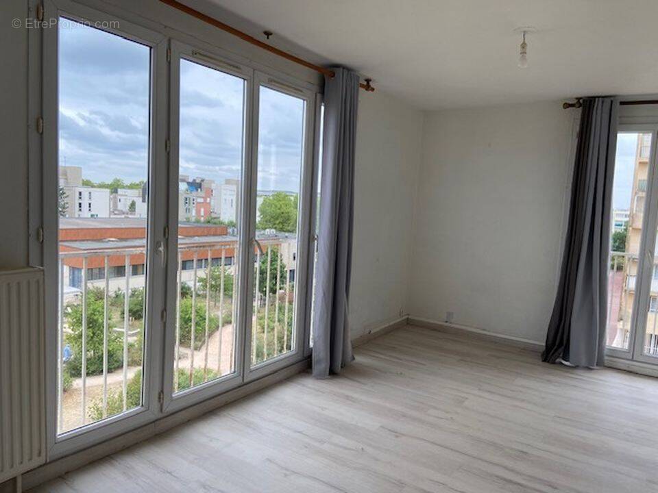 A VENDRE: APPARTEMENT, T3, ORLEANS SUD, LA SOURCE - Appartement à ORLEANS