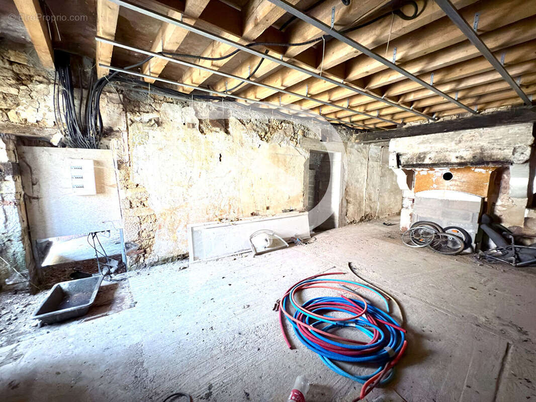 Maison à HUILLIECOURT