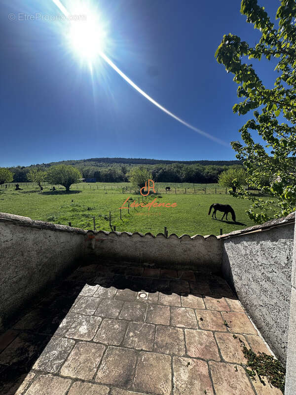 Maison à MALATAVERNE