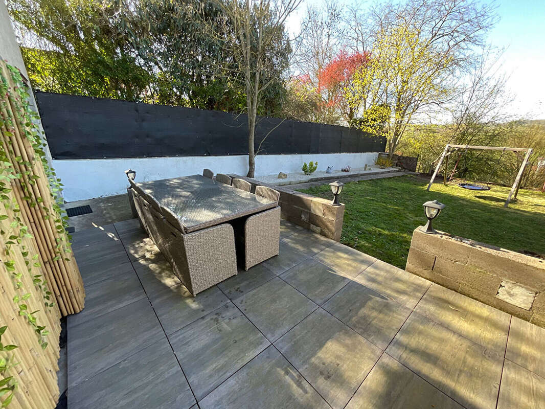 Maison à MONCEL-SUR-SEILLE