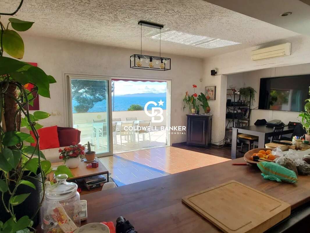 Maison à SAINT-RAPHAEL