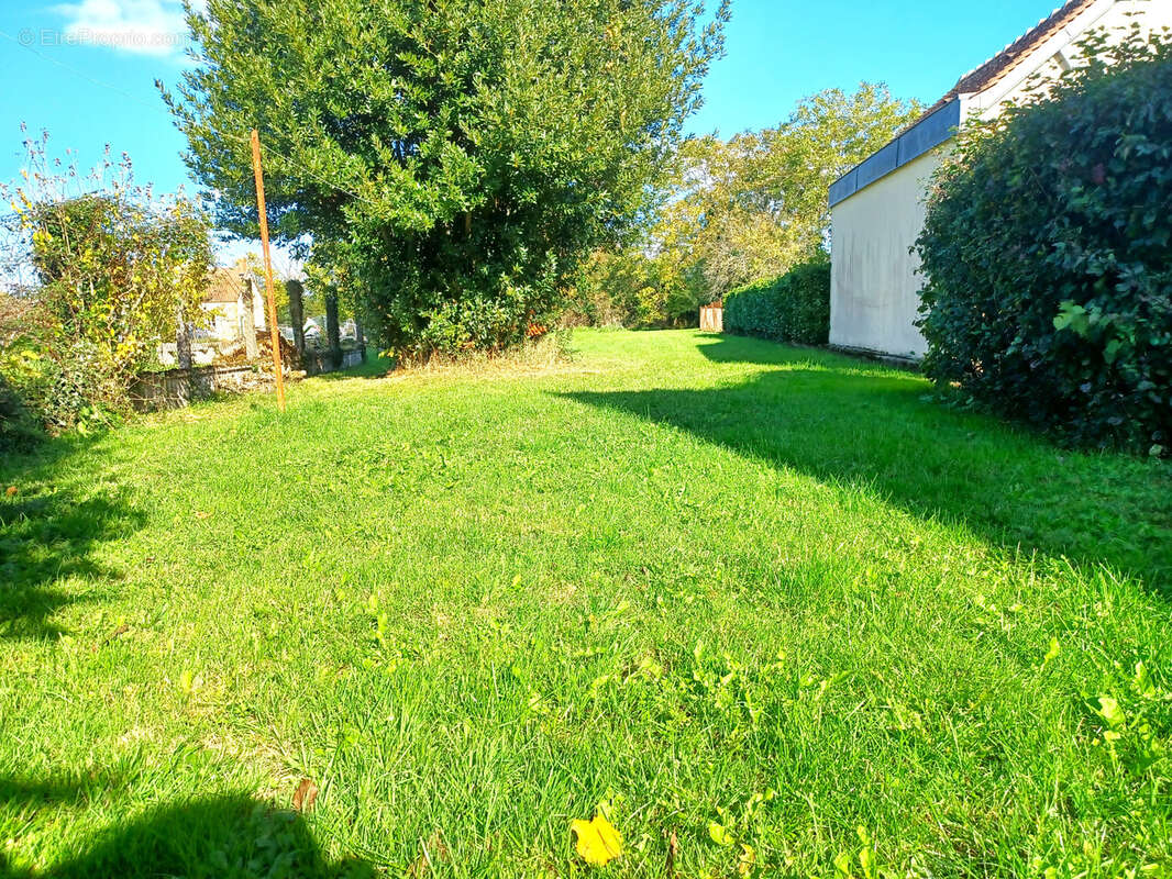 Maison à MORNAY-BERRY