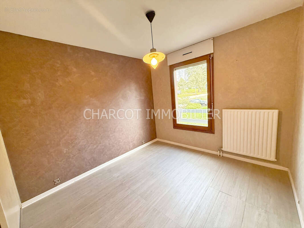 Appartement à TASSIN-LA-DEMI-LUNE