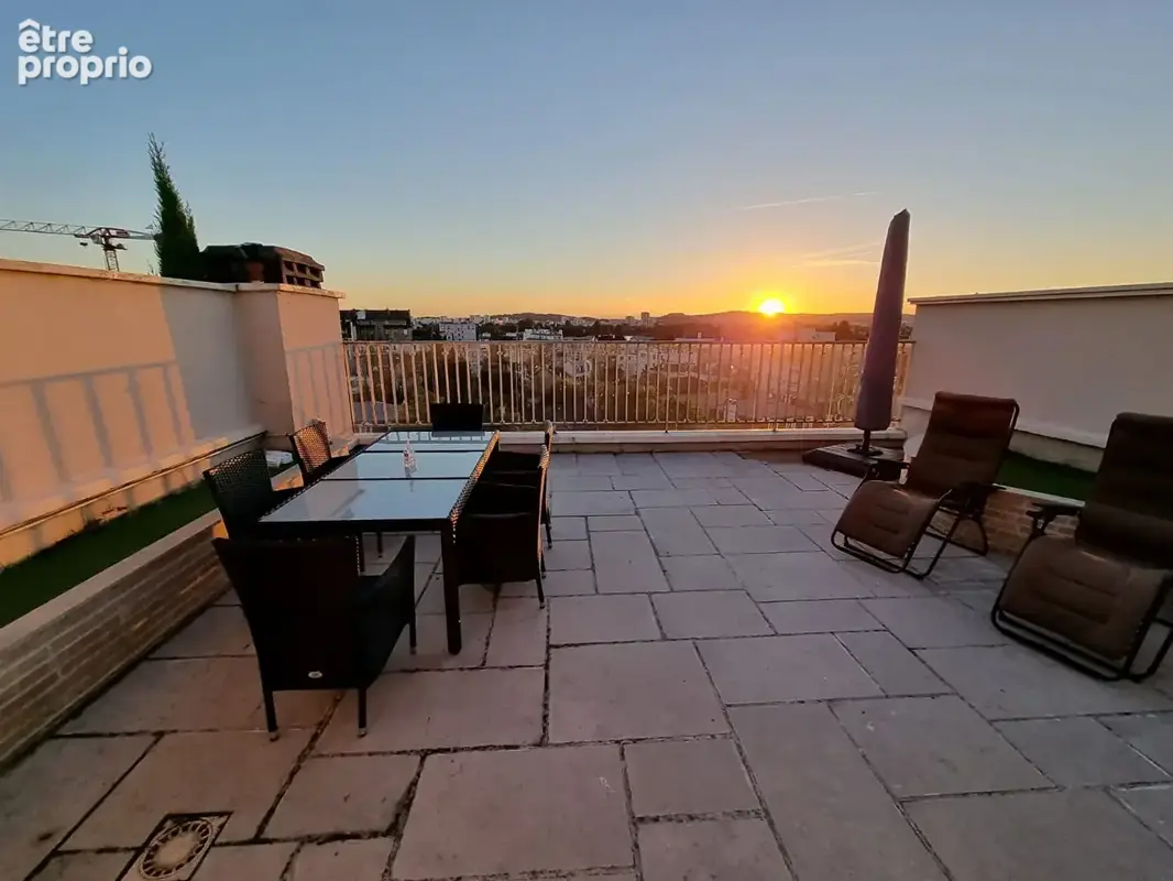 A VENDRE BAS MONTMORENCY Appartement 5 pièces 100m² - photo 3