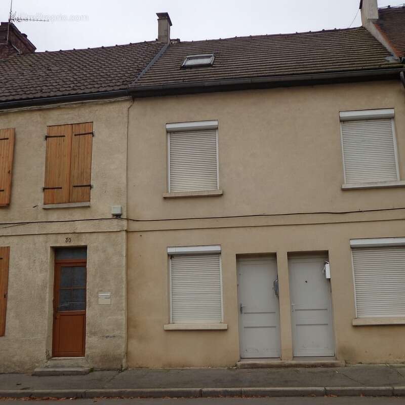 Appartement à NANTEUIL-LE-HAUDOUIN