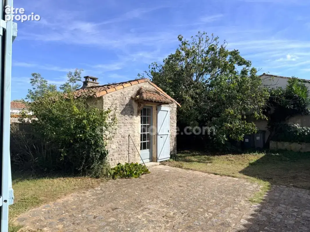 Sainte-Marie-de-Ré – Authentique maison rétaise en pierres, jardin clos et dépendance - photo 3