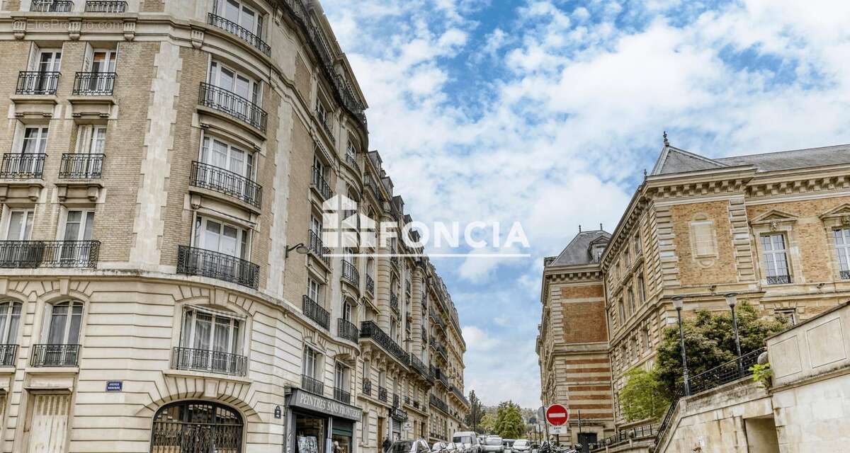 Appartement à PARIS-19E