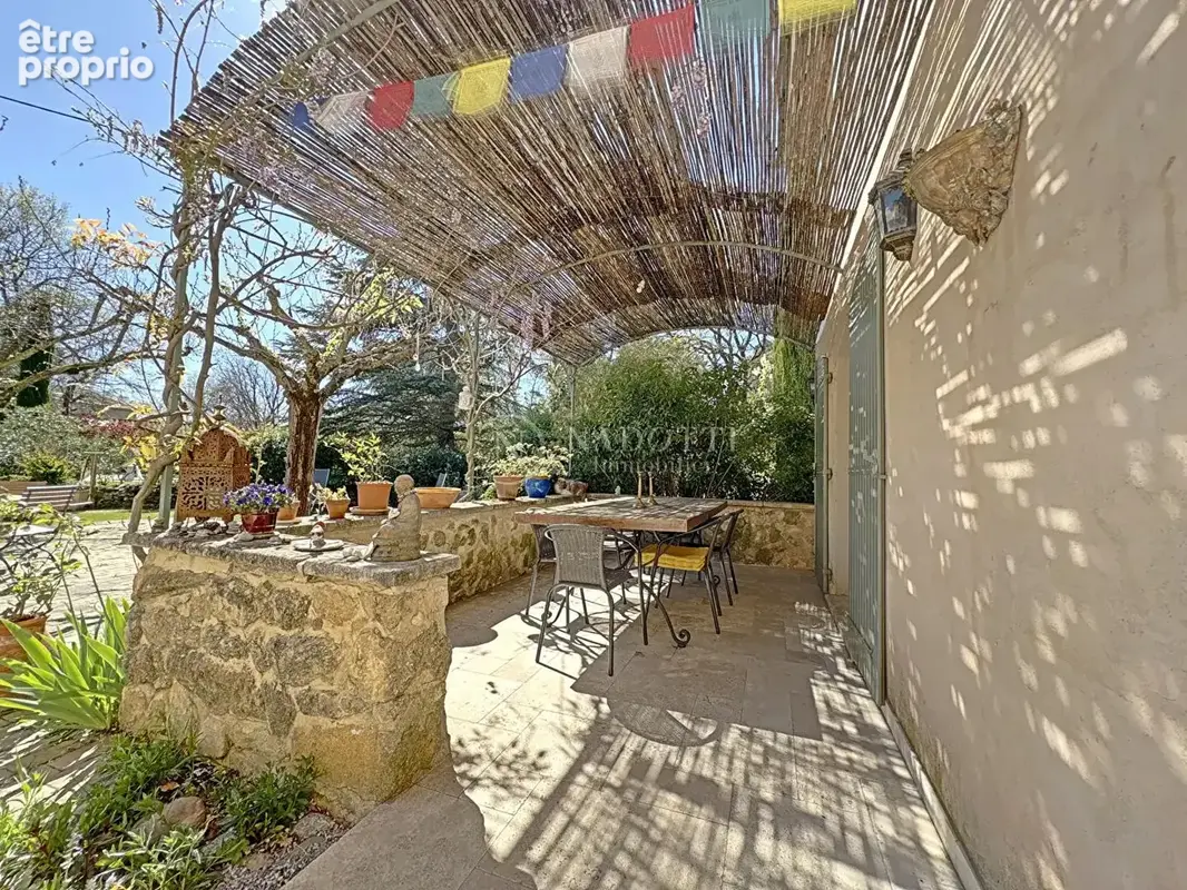 Maison de charme avec piscine Cadenet  - cadre paisible et privilégié - photo 4