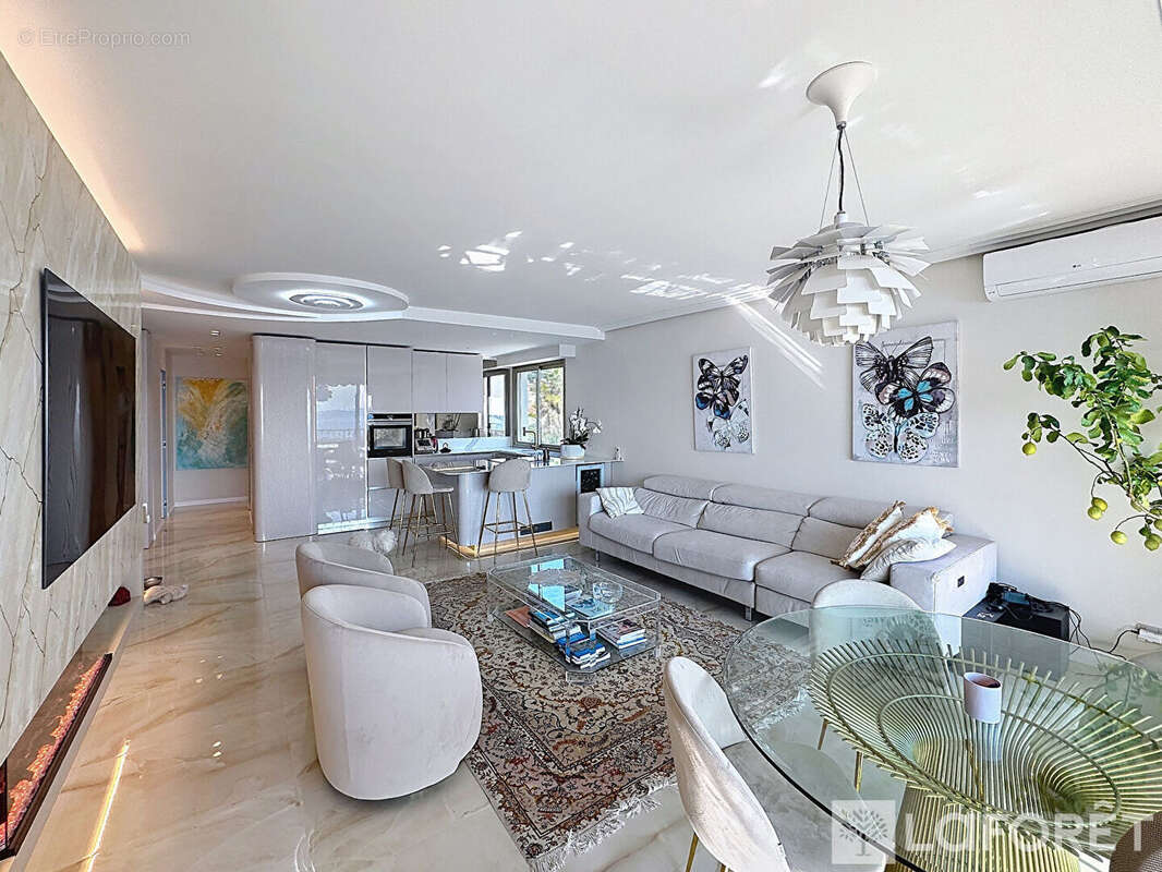 Appartement à ROQUEBRUNE-CAP-MARTIN