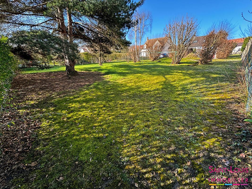 Terrain à AIGREMONT