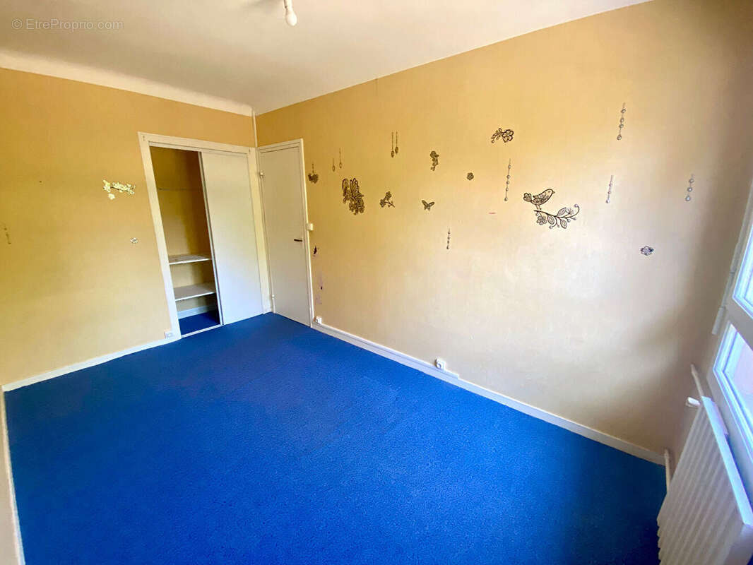 Appartement à SARTROUVILLE