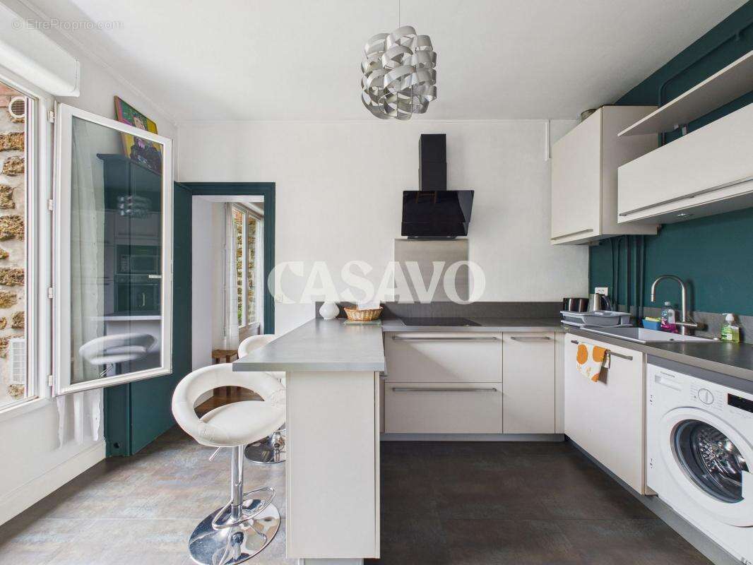 Appartement à LES LILAS