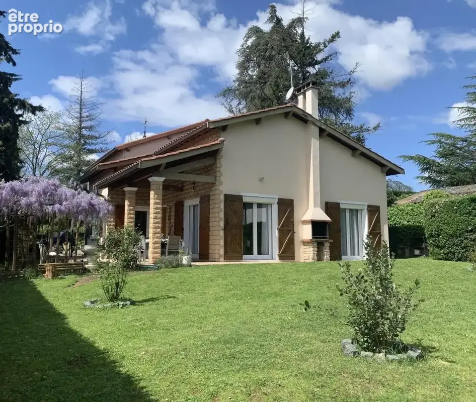 Maison à GREZIEU-LA-VARENNE