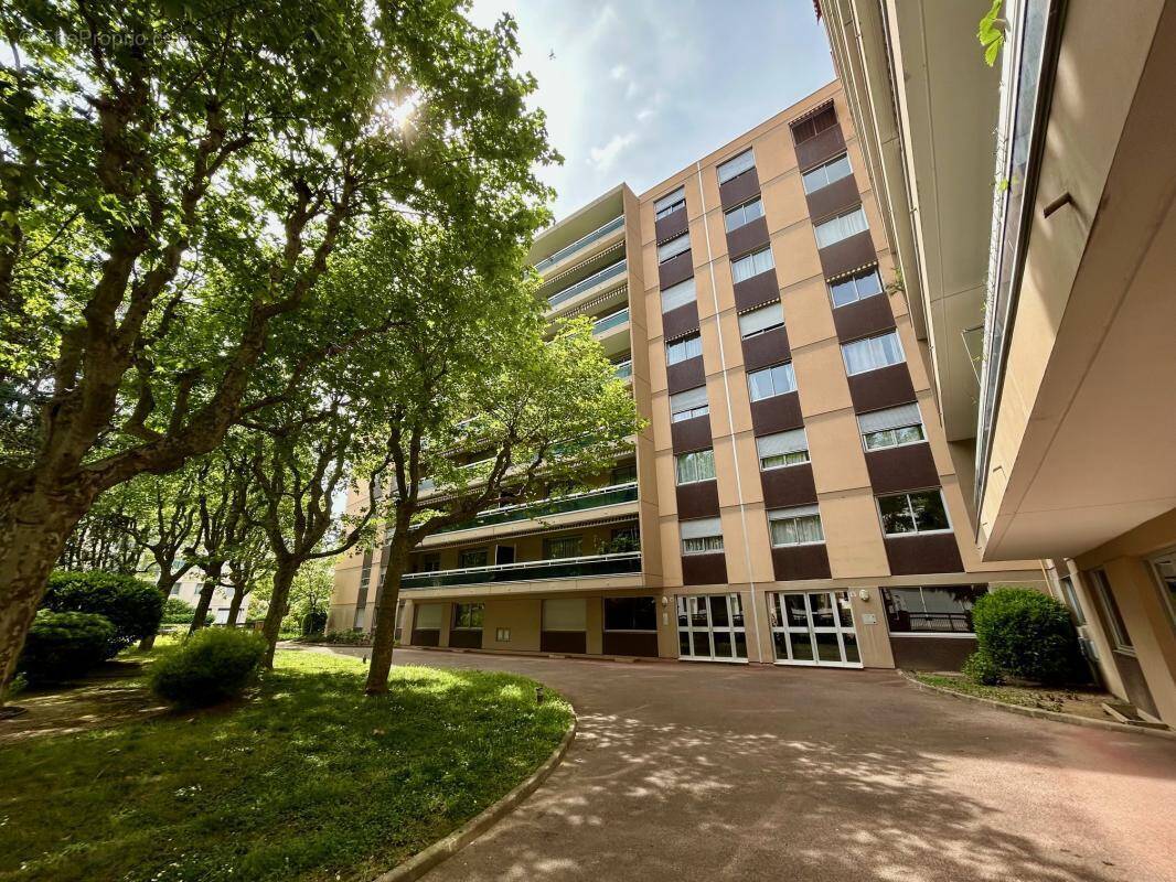 Appartement à LYON-7E