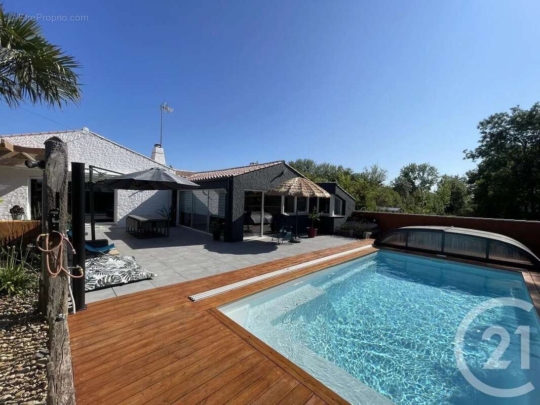 Maison à LE PERRIER