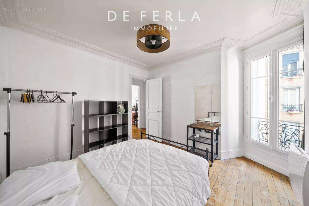 Appartement à PARIS-15E