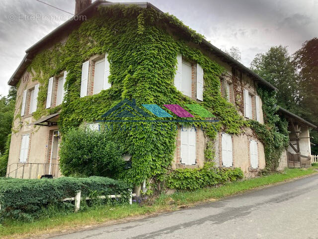 Maison à BREMENIL