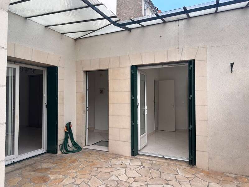 TOURS Rabelais  Charmante maison de ville de 120 m² - photo 2