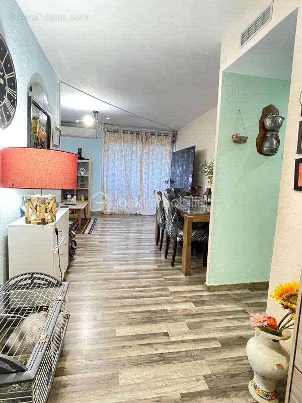 Appartement à PORT-DE-BOUC