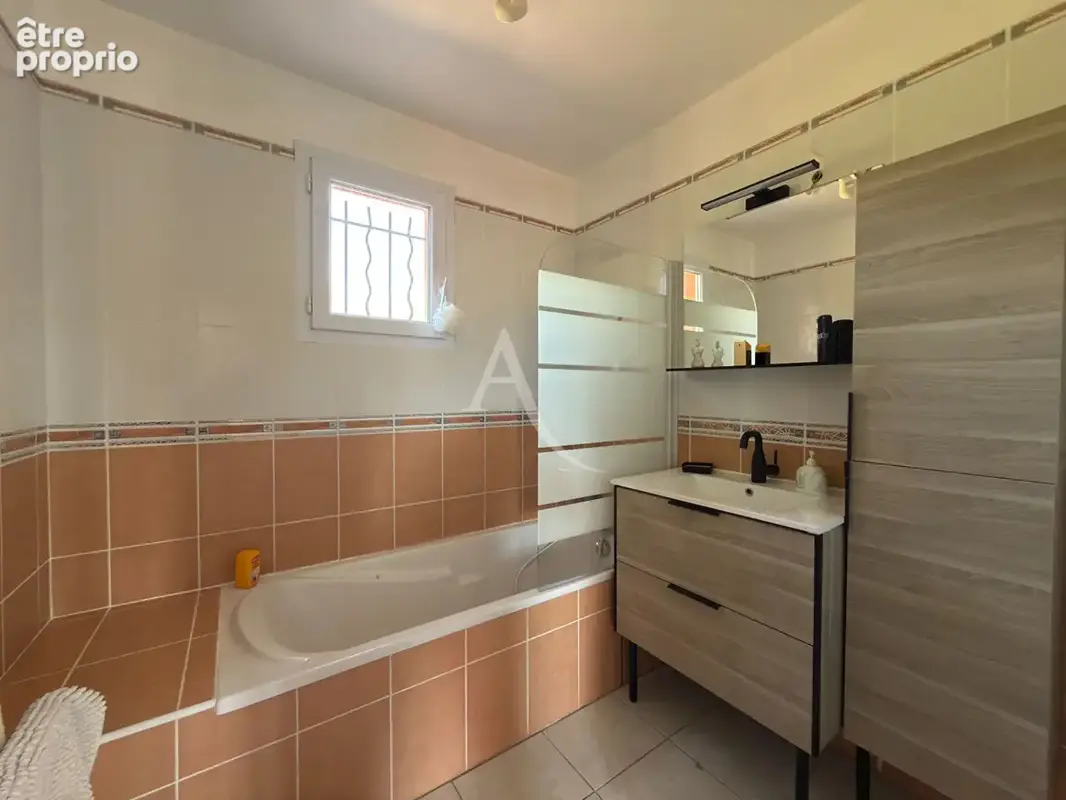 Maison Nimes 6 pièce(s) 152.31 m2 - photo 13