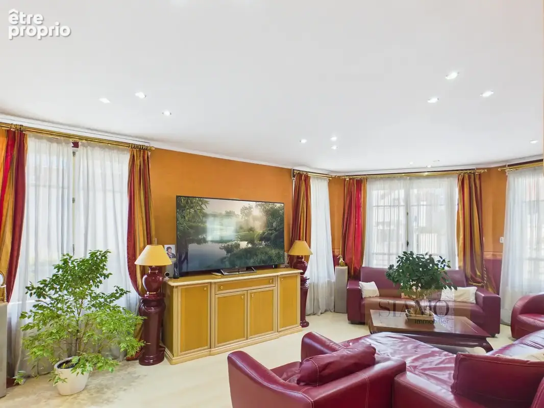 Appartement à FONTENAY-SOUS-BOIS