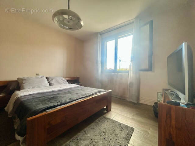 Maison à SAVIGNY-SUR-ORGE